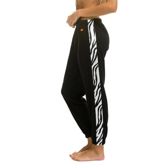 NEW AVIATOR NATION stripe sweatpant in zebra/black - Picture 3 of 4
